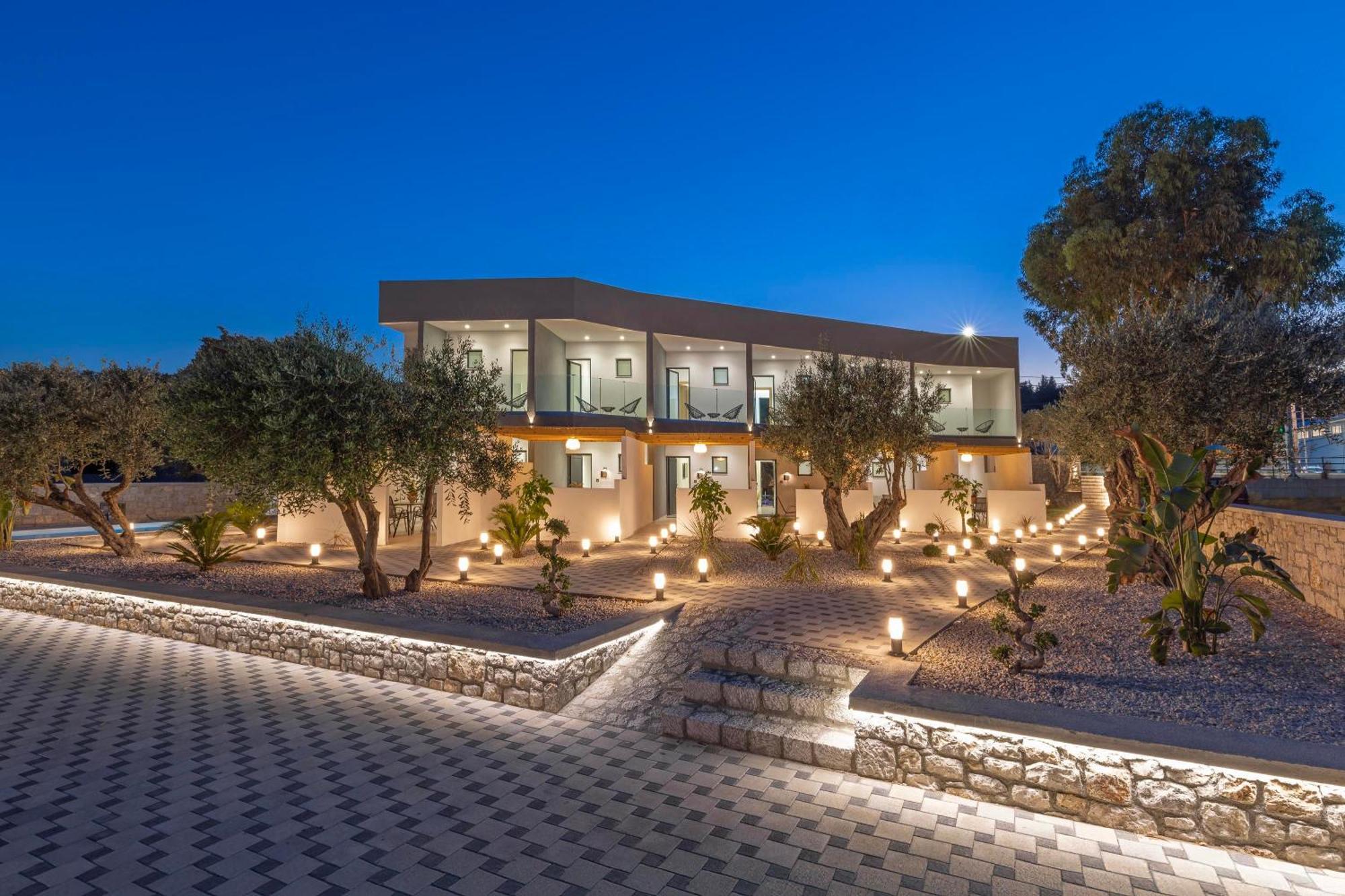 Tota Suites Afantou Exterior photo